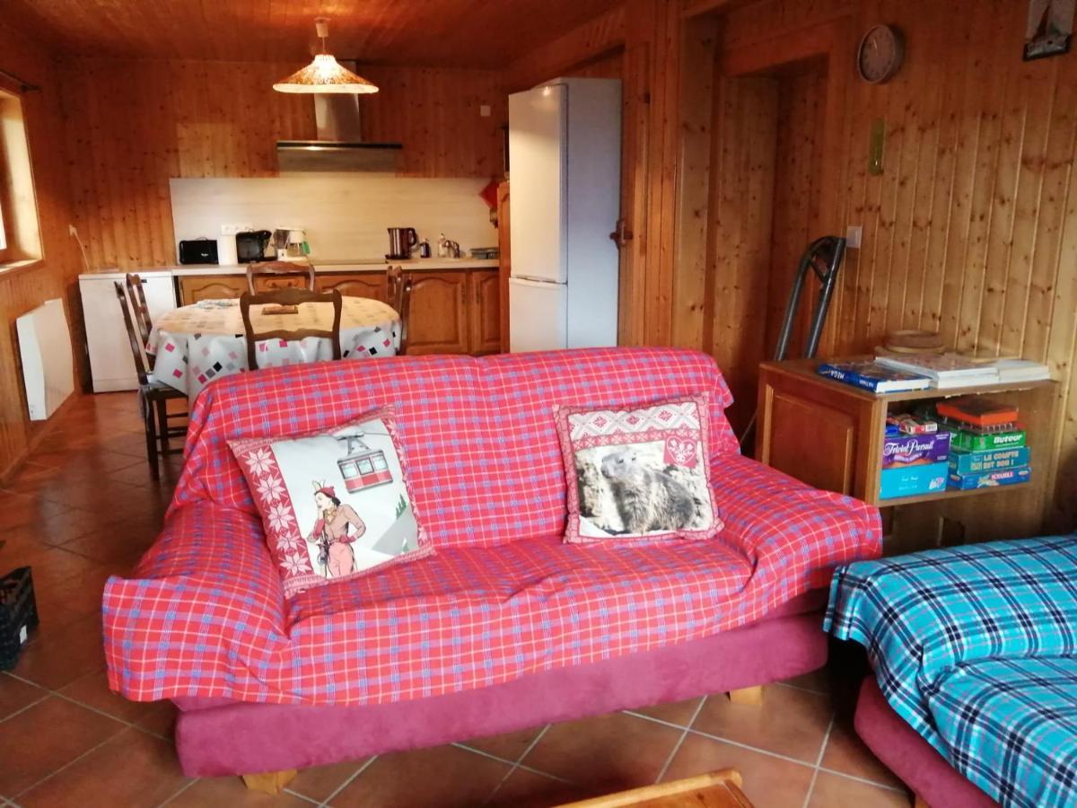 Bel Appartement Au Rez De Chaussee D'Un Chalet Jarrier Exterior photo